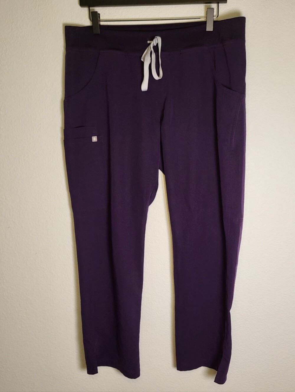 Figs Kade Petite Straight Leg Scrubs in Deep Purple size Large Petite